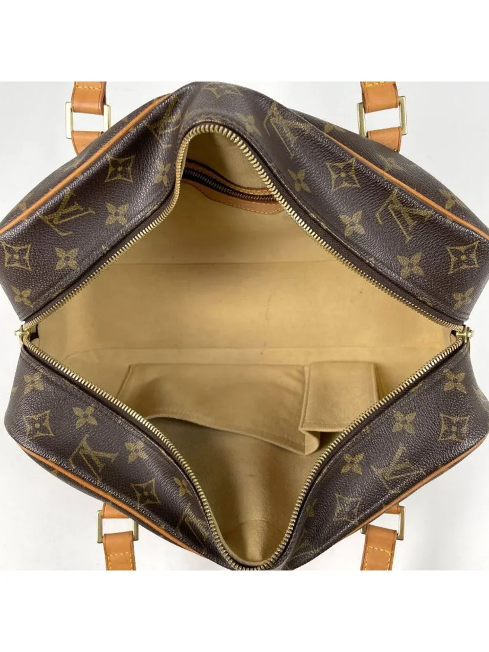 Louis Vuitton Cite GM Shoulder Bag Monogram Brown